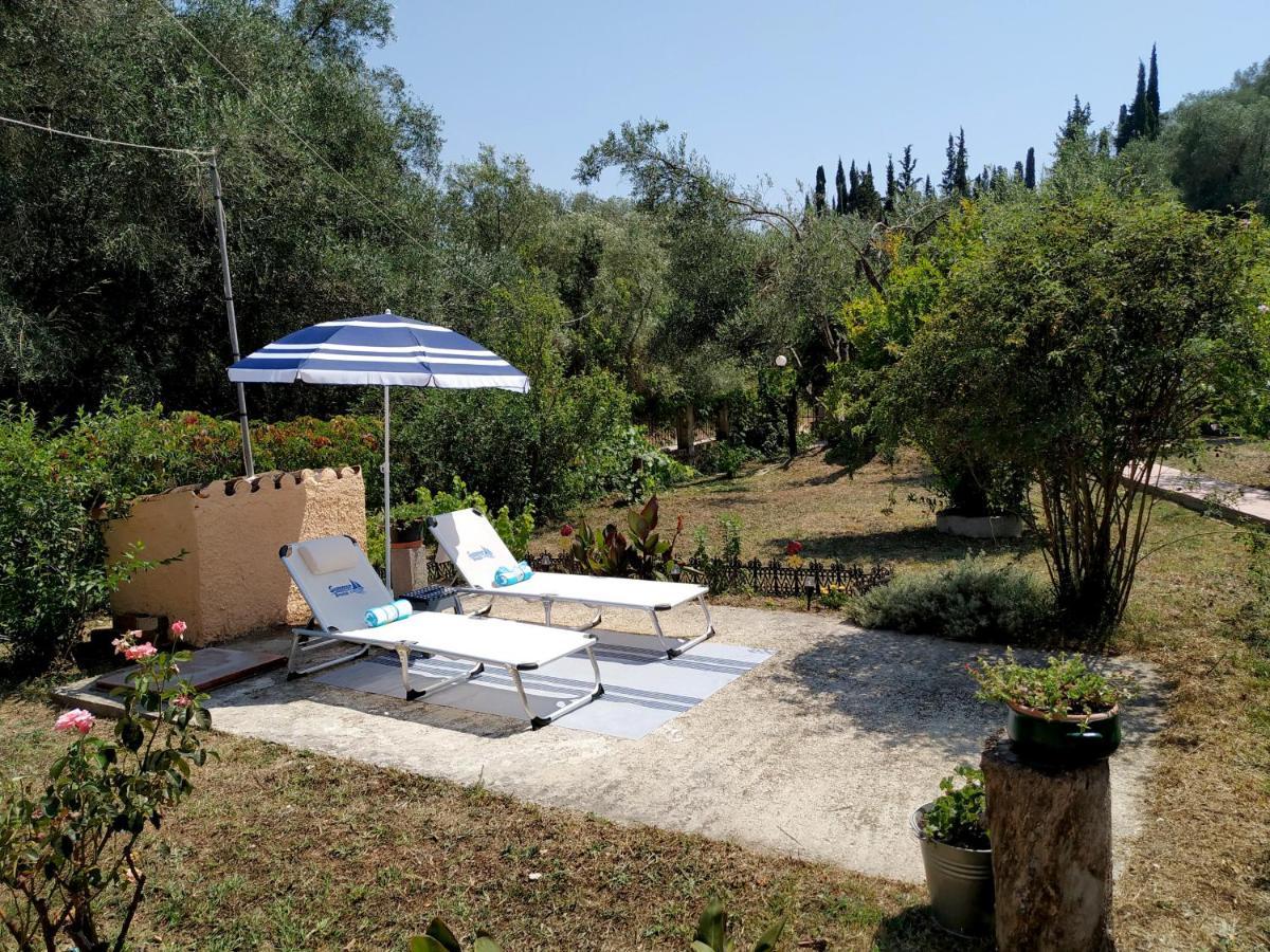 Family Holiday Apartment With Garden & Bbq Velonádes 外观 照片