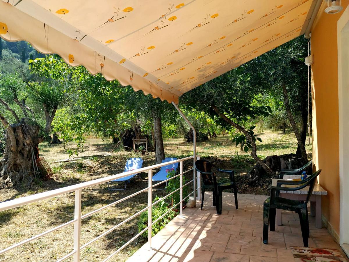 Family Holiday Apartment With Garden & Bbq Velonádes 外观 照片