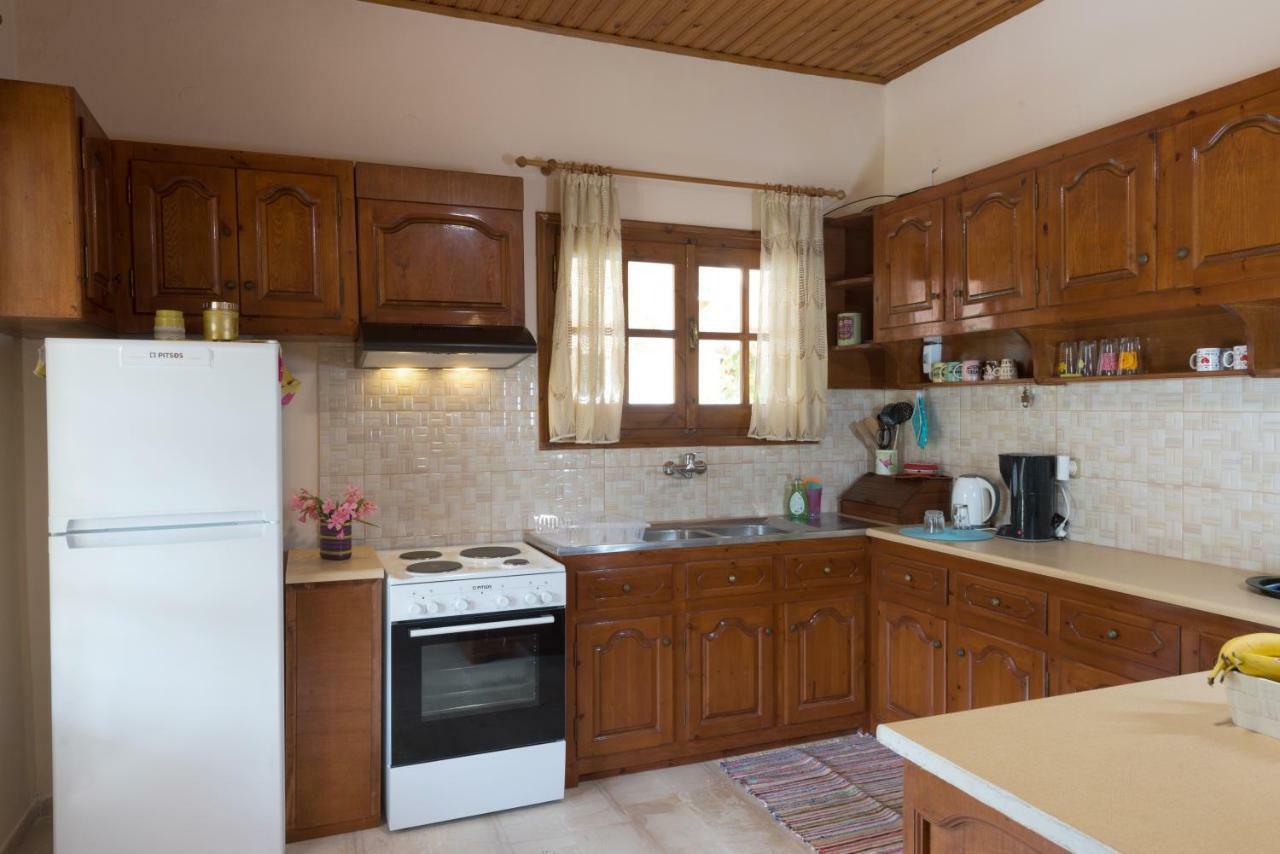 Family Holiday Apartment With Garden & Bbq Velonádes 外观 照片