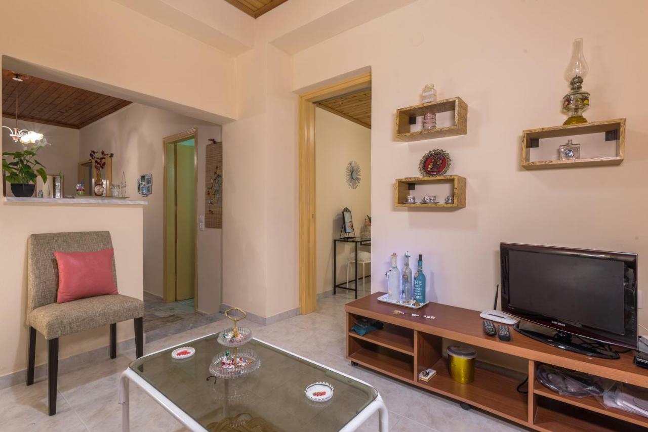 Family Holiday Apartment With Garden & Bbq Velonádes 外观 照片