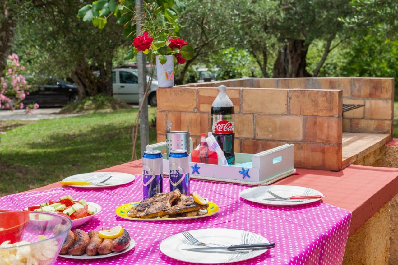 Family Holiday Apartment With Garden & Bbq Velonádes 外观 照片
